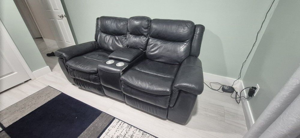 Electric Reclining Leather Sofa (2 Seats) - WORKS PERFECTLY