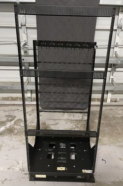 Middle Atlantic SRSR Series 19" Rotating Sliding Rail System SRSR-4-24