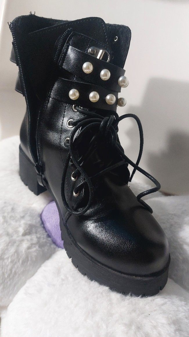 Combat Boots With Pearl Details