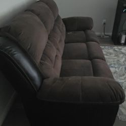 2 Sofas