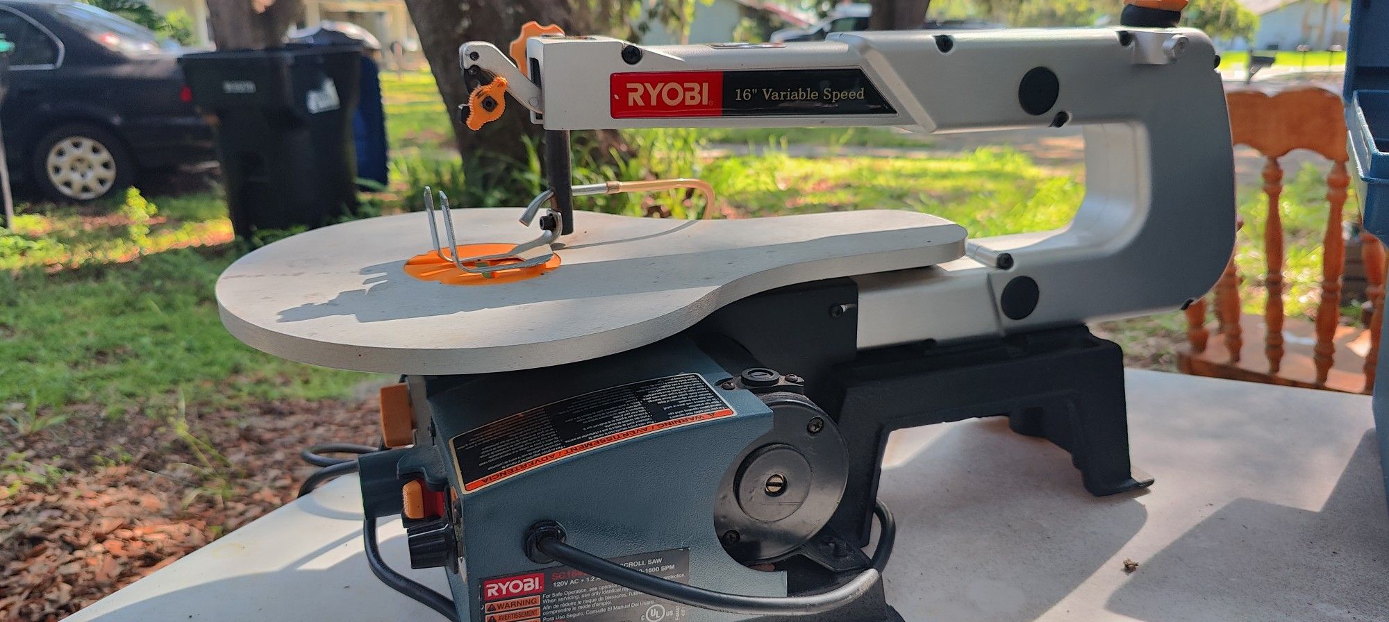 Ryobi 16" Variable Speed Scroll saw..