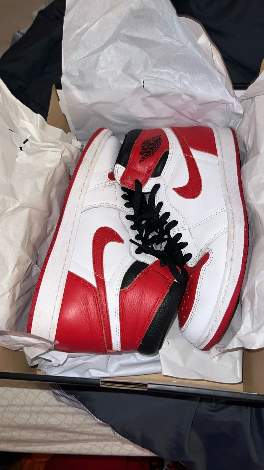 Air jordan 1s chicago style