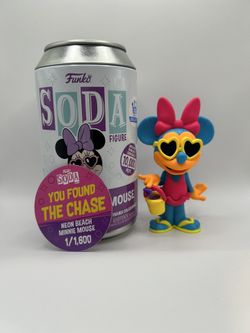 Minnie Mouse Chase Funko Soda 