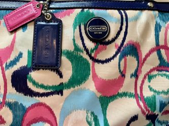 Coach Signature IKAT Tote F24450