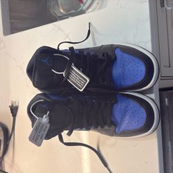 Jordan 1 hyper royal black