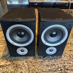 Polk Audio R150 Two-Way Bookshelf Loudspeakers (Pair)