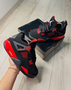 Jordan 4’s Red Thunder