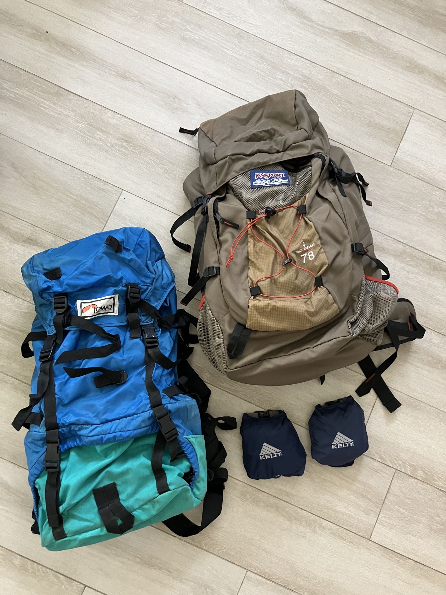 Pair of backpacks, one never used,