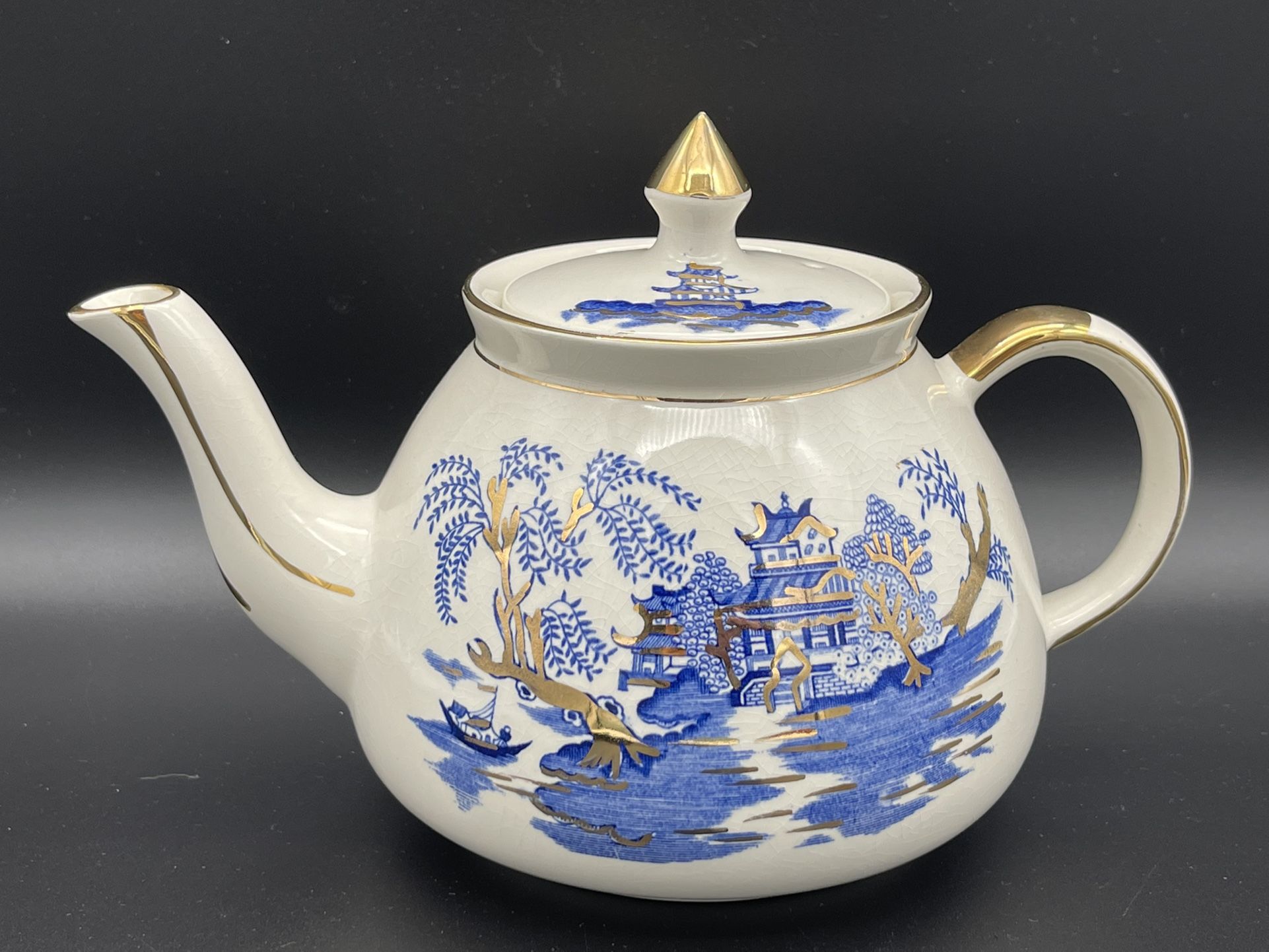 Vintage Gibson Staffordshire England Blue Willow Teapot