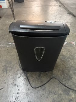 Aurora Paper Shredder With Bin