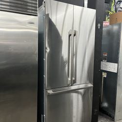 Dacor French Door Built In 36” Wide Refrigerator 