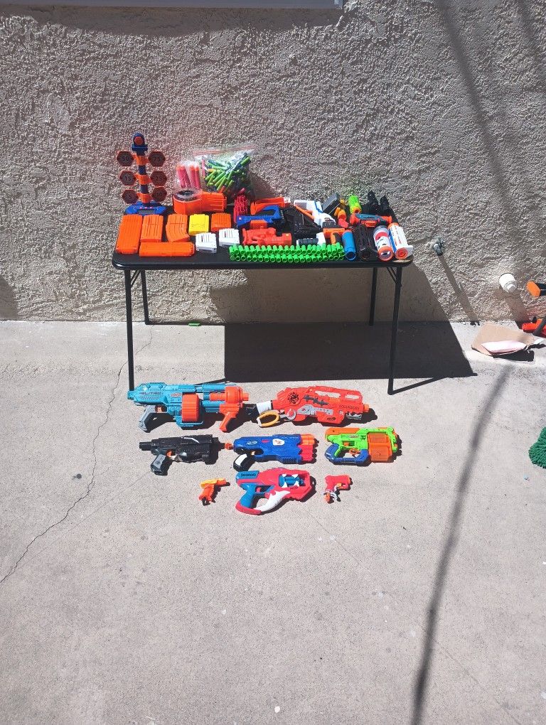 Lots Of Nerf Guns And Attachments Price Is Negotiable