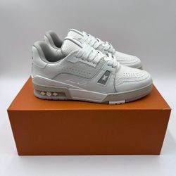 Lv 10 1/2 Men’s Trainer Sneakers 200 
