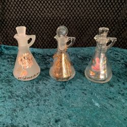 ANCHOR HOCKING AND HAZEL ATLAS CRUETS