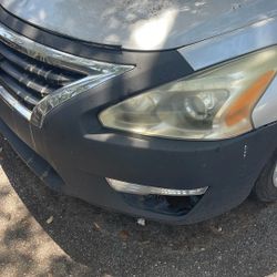 2013 Nissan Altima, Front Bumper And Hood 
