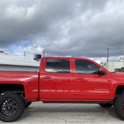 2017 Chevy Silverado LT