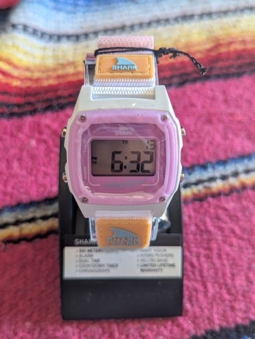 Freestyle Shark Classic Shark Leash Surf Watch - Brand new
