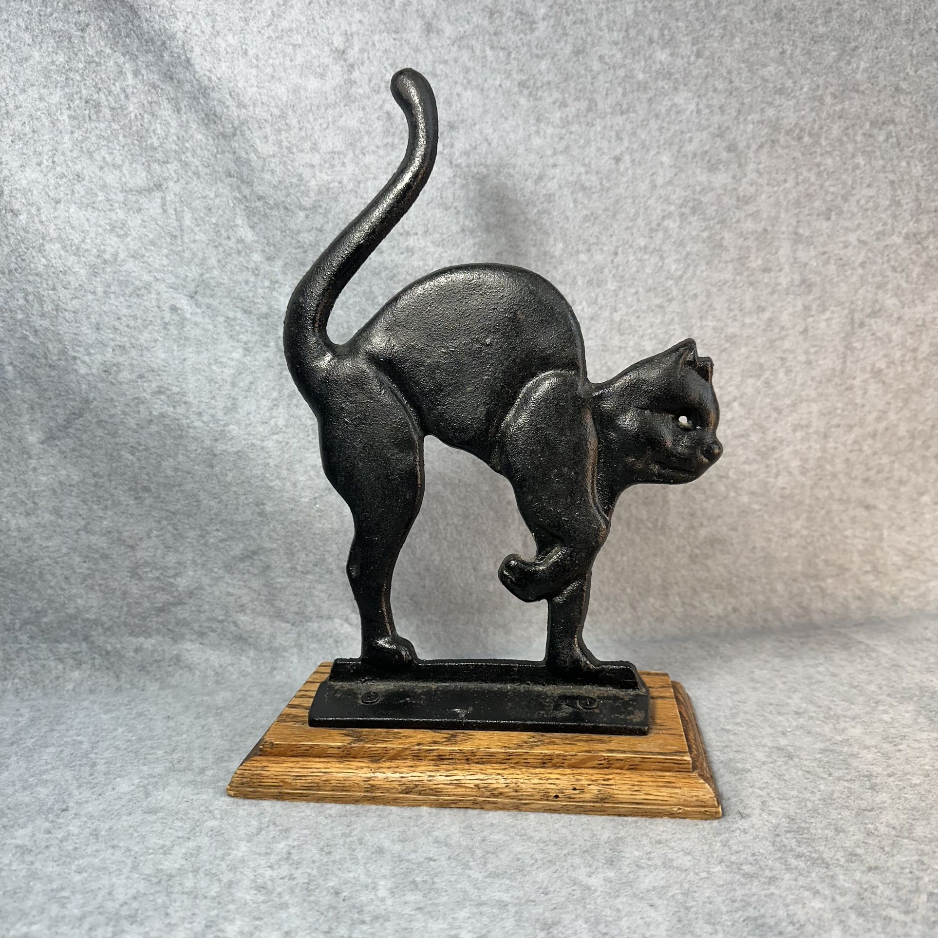 12” Black Cat Silhouette Cast Iron Door Stop Halloween Statue Wood Vintage