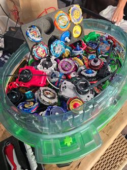 Beyblade co.ete collection
