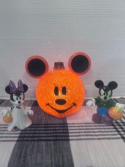 Mickey and Minnie Halloween Frankenstein salt and pepper set and light up Pumpkin group
