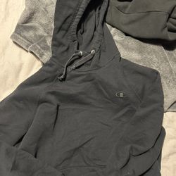 black champion hoodie 