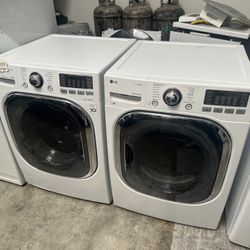 LG Washer And Gas Dryer Set