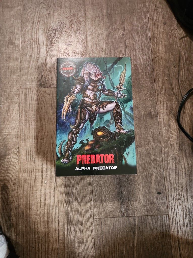PREDATOR APLHA PREDATOR ( 100th Predator Figure Special Edition)
