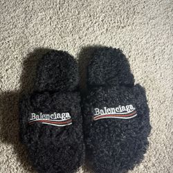 Balenciaga slides 