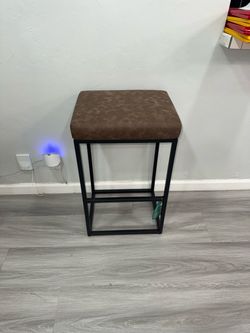 NEW Industrial Bar Stool – Brand New, Already Assembled!