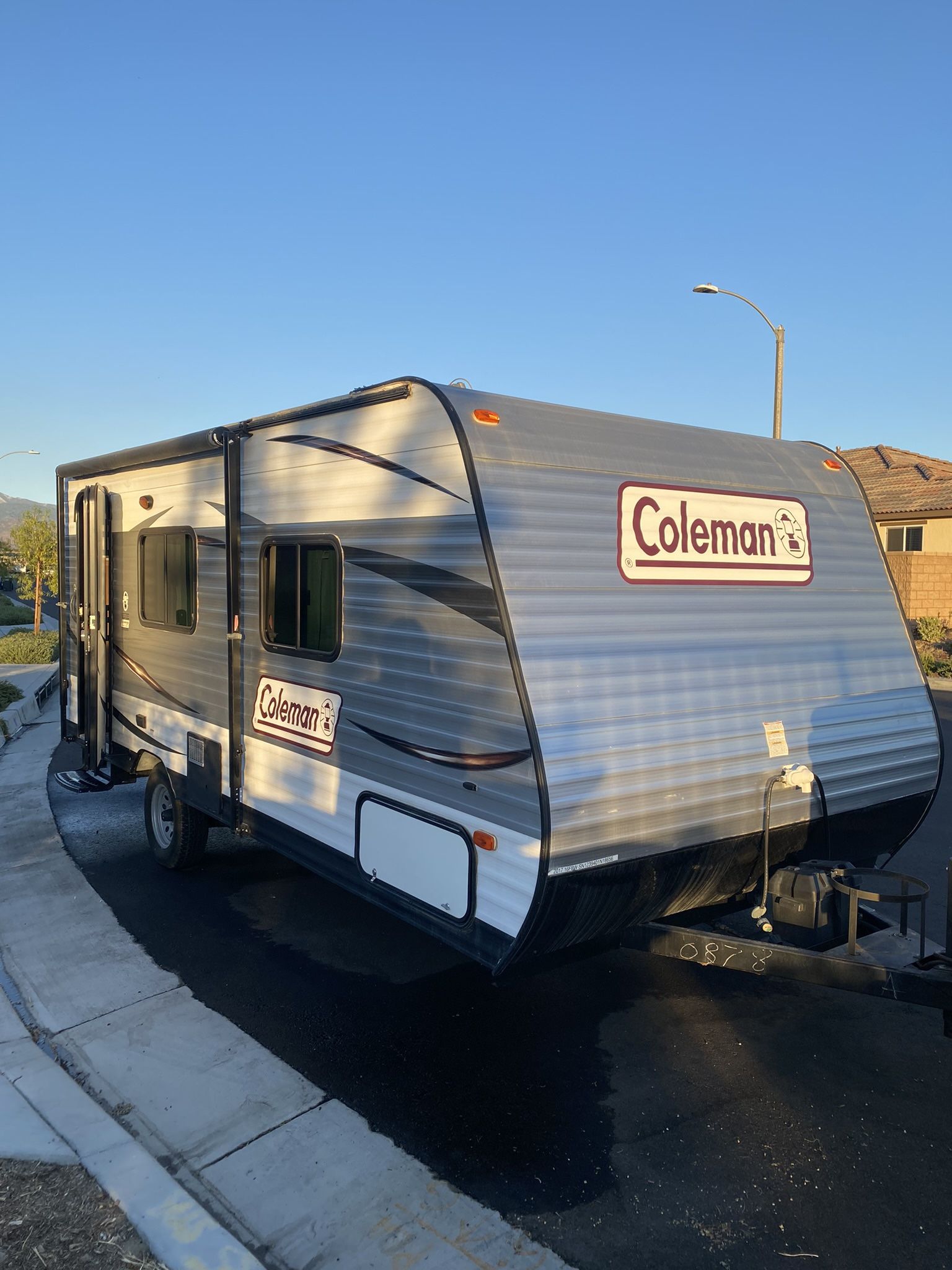 2017 Coleman Travel Trailer for Sale in Hemet, CA OfferUp