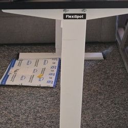 Standing Desk - Flexispot - $80 - Mint Condition 