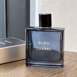 Chanel Bleu De Men's perfume