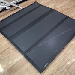 CHEVY GMC HARD TRUCK BED COVER