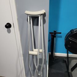 Crutches 