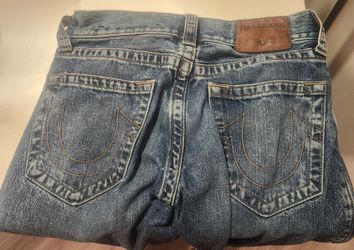 True Religion Geno Relaxed Slim Size 28 Blue Jeans