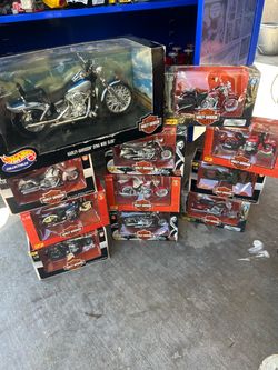 Harley Davidson motorcycles collection also some chopper motorcycles.