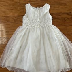 Like new girls dress size 6