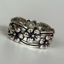 Flower Ring 💍 925 Sterling Silver  Size 10