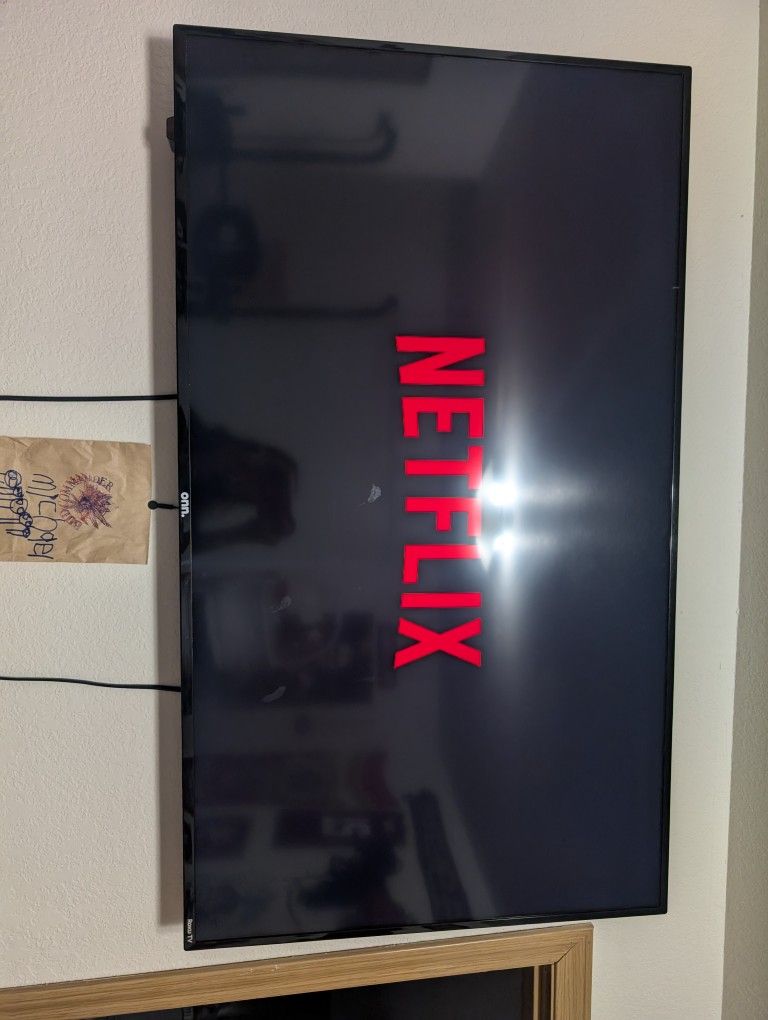 onn 50” Class 4K UHD (2160P) LED Roku Smart Television HDR