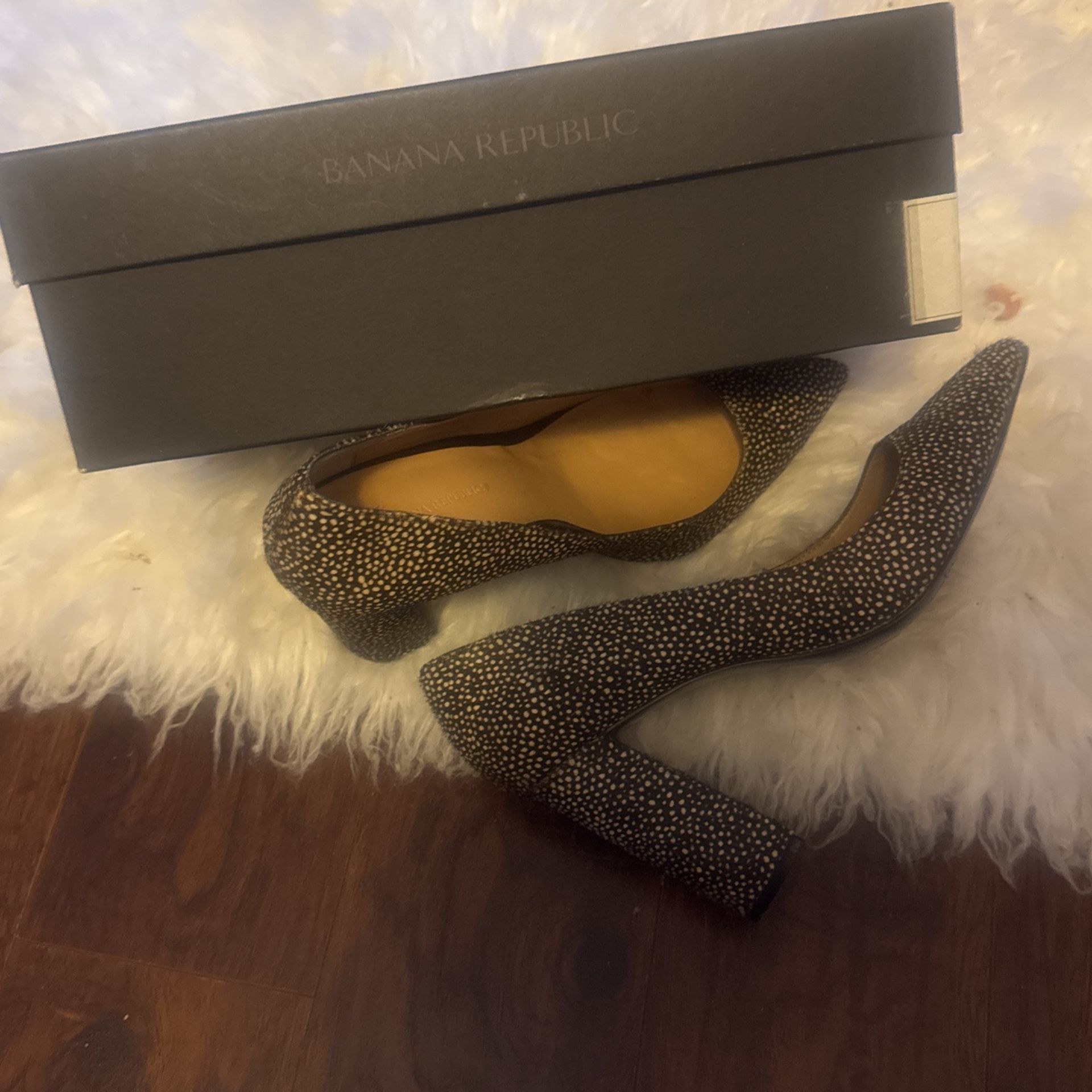 Banana Republic Women Heels