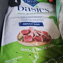Blue buffalo grain free dog food 24 Pounds