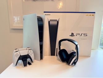 PS5 825gb Blu-Ray Edition with accessories