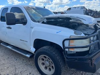 2009 CHEVY SILVERADO 2500 6.6L duramax diesel motor for sale