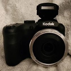 KODAK PIXPRO AZ252 Astro Zoom Digital Camera