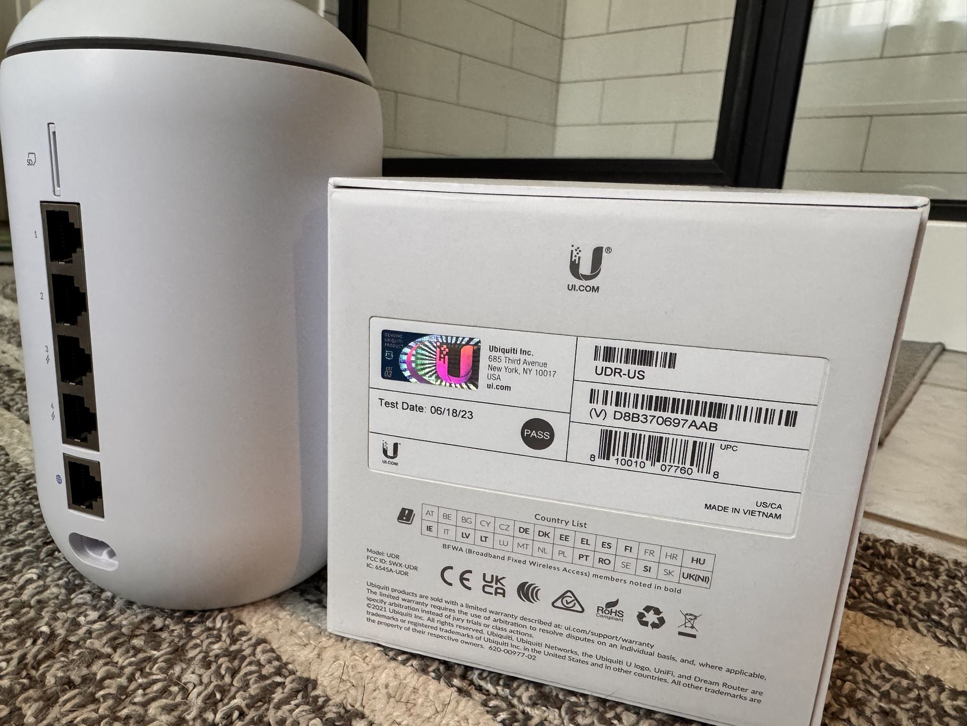 UniFi Dream Router (UDR 40W)
