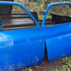 1973.-./ 1980 Square body GMC bed, Doors, Tailgate  8 Ft Bed 
