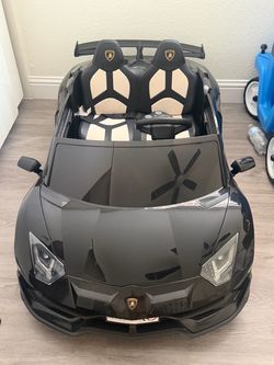 Lamborghini Aventador Kids Ride-On Car