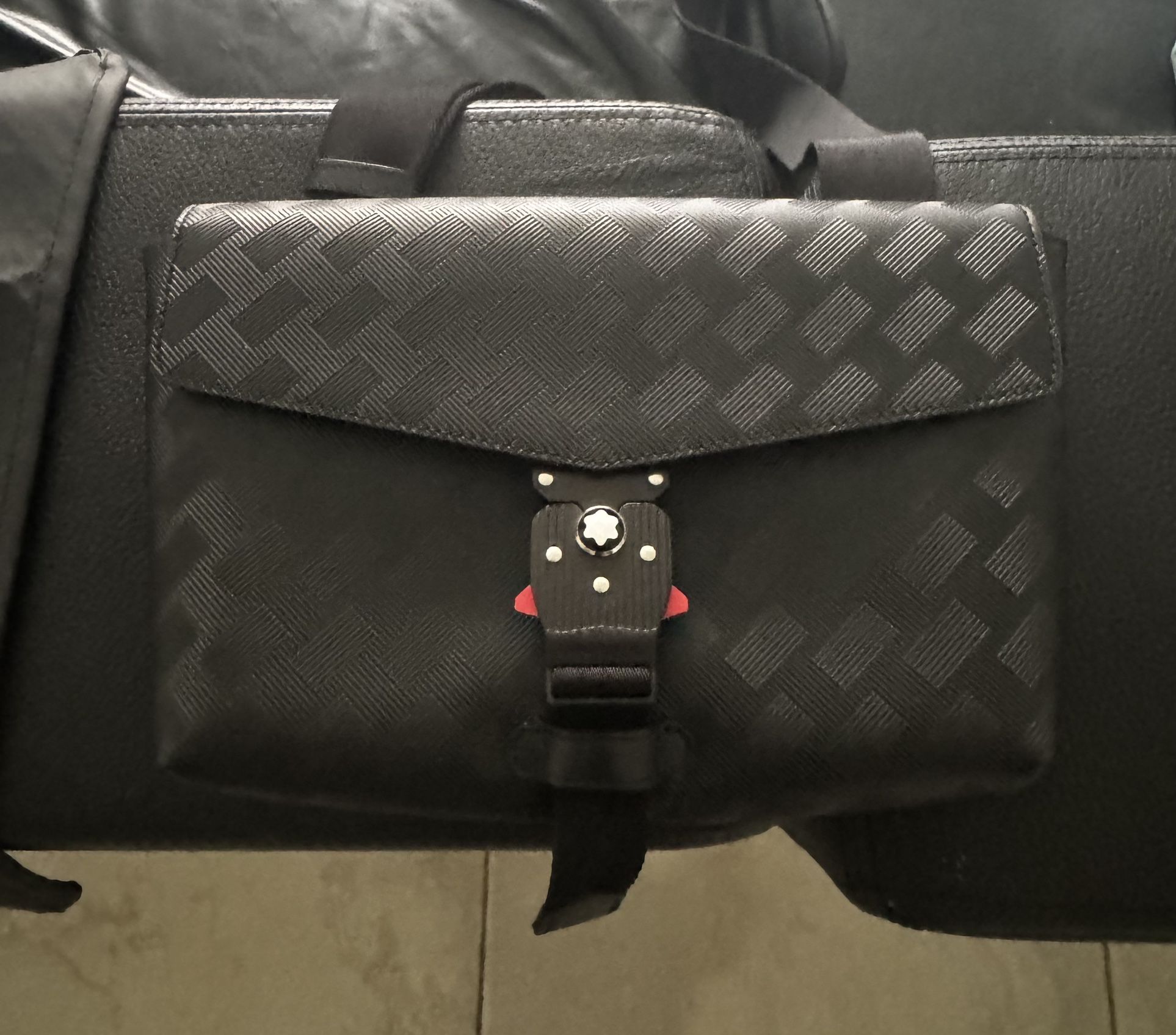 Messenger Bag Montblanc Explorer 3.0