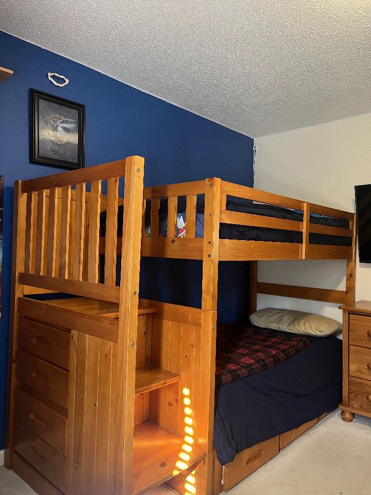 Bunk bed - Twin over Twin Stair Stepper with drawers