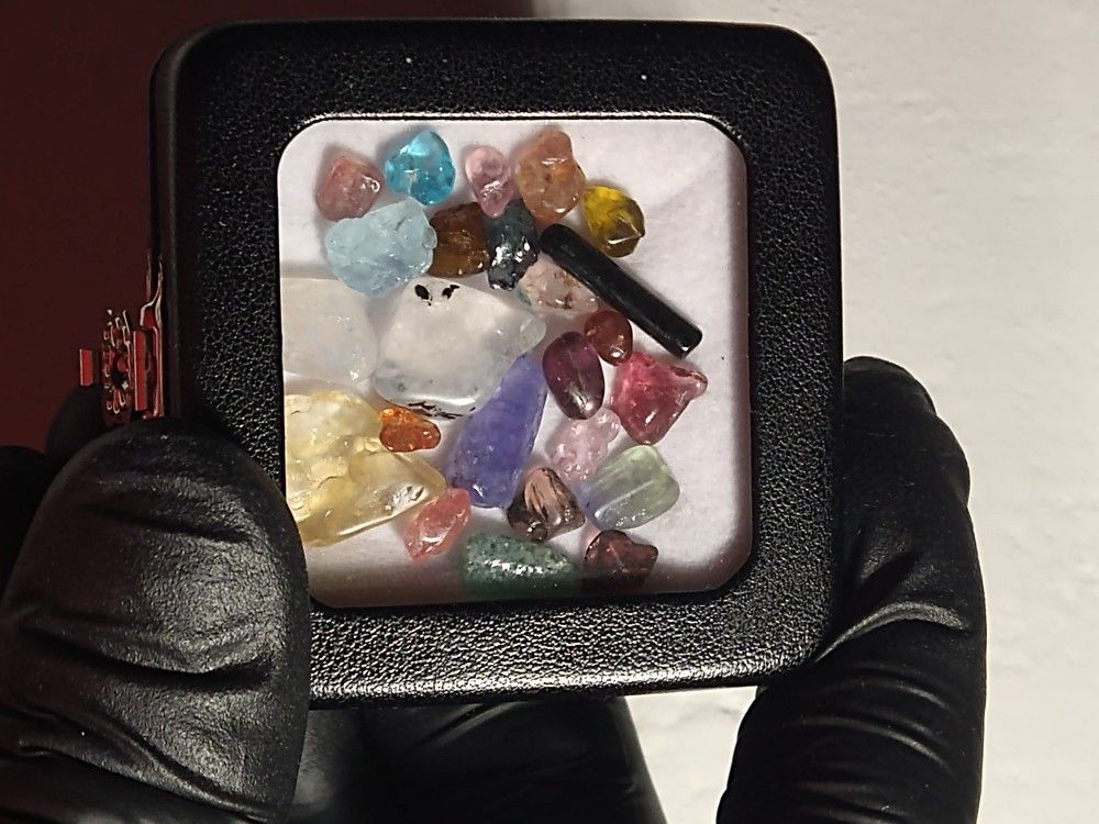 tumbled gemstones